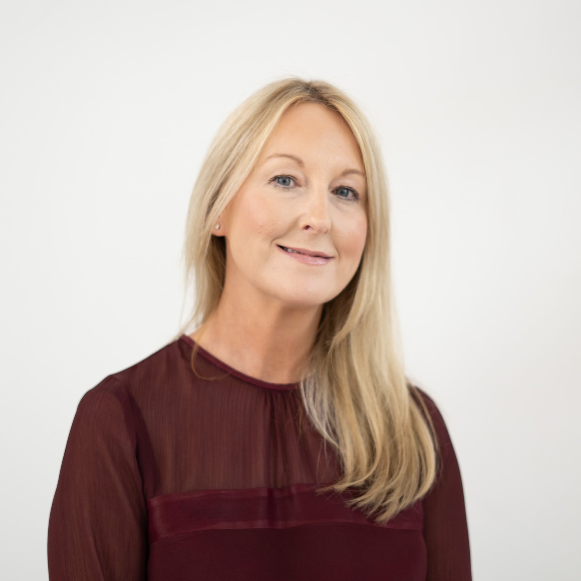 Tracey Robertson cropped (1)